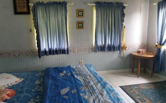 Villa Kota Bunga Sakura