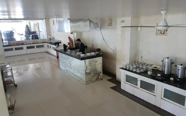Melasti Beach Resort & Spa