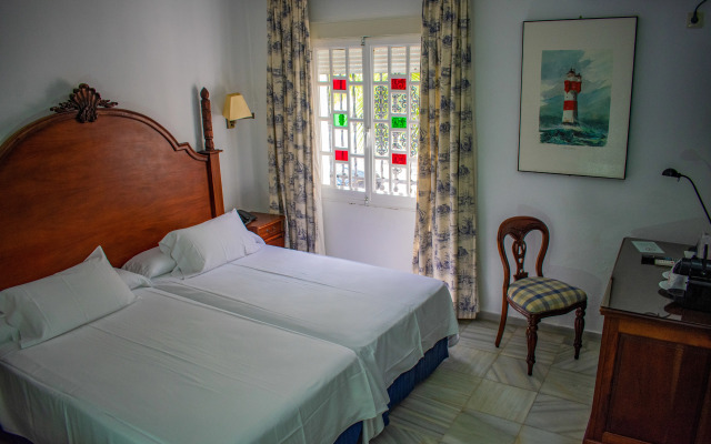 Hotel Playa De Regla