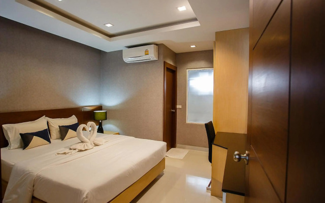 Platinum Hotel
