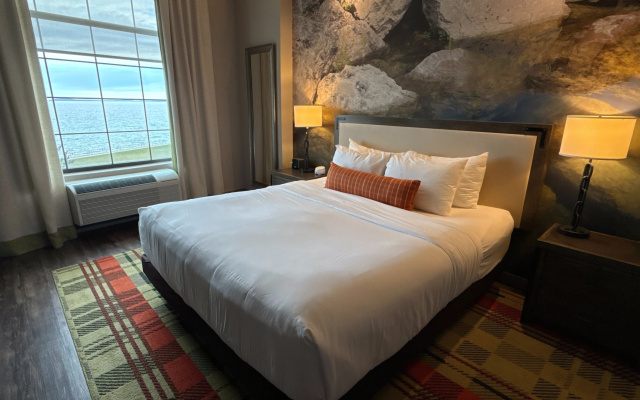 Hotel Indigo Traverse City by IHG