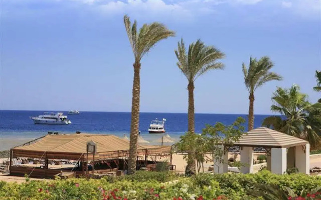 Melia Sinai
