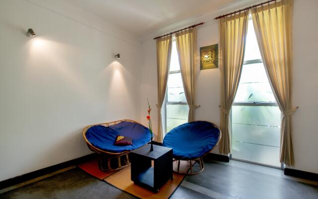 Frangipani Villa-90s Hotel