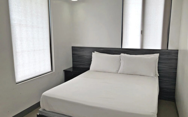 Anton's Loft Designer Resort Pansol