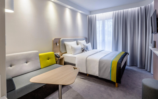 Holiday Inn Express Wuppertal - Hauptbahnhof, an IHG Hotel