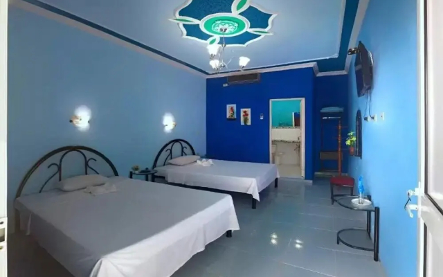 BR& Hostal Restaurante Tropical Caribe