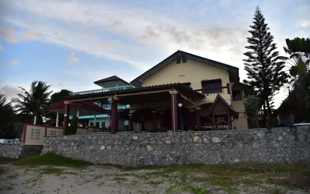 Baan Chomtalay Resort