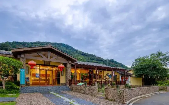 Bixiang Inn