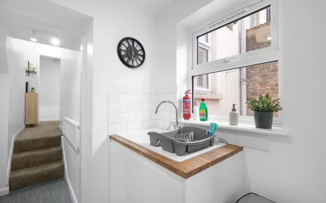 Modern 1 Bedroom Apartment in Gravesend