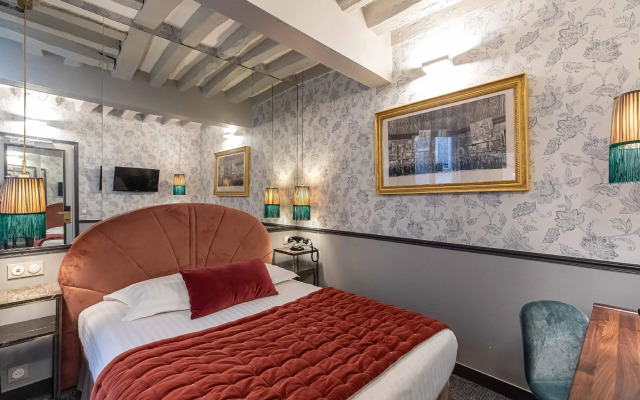 Dauphine Saint Germain Hotel
