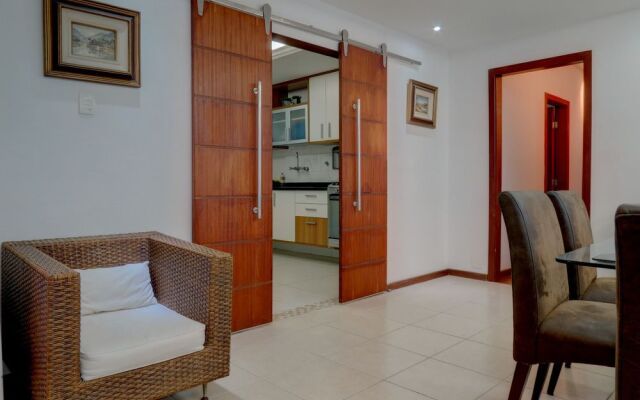 LinkHouse Wonderful Beachfront 4-BDR C11-008
