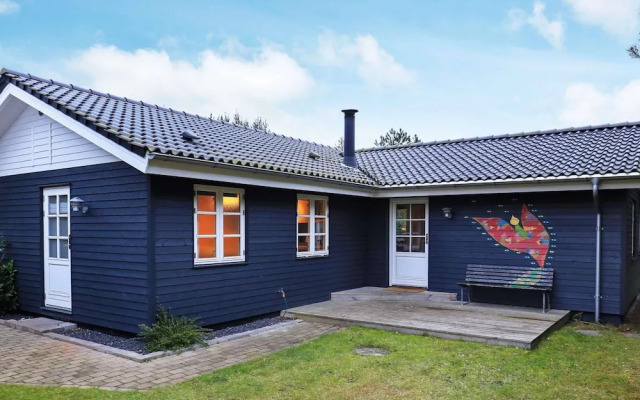 7 Person Holiday Home in Hals