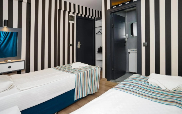 Miss Cleopatra Hotel