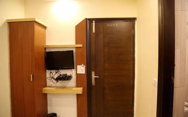 Hotel Om International