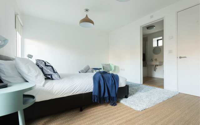 The Cliffside Loft - Distinctly Modern 3BDR Riverside Home