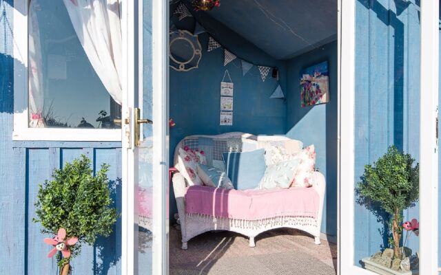 Holiday Home Thrift Cottage