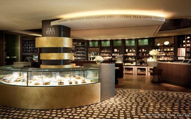 Sheraton Grande Walkerhill