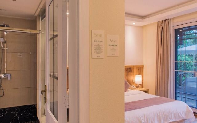 Wuyishan Old Street Sen Live British Inn