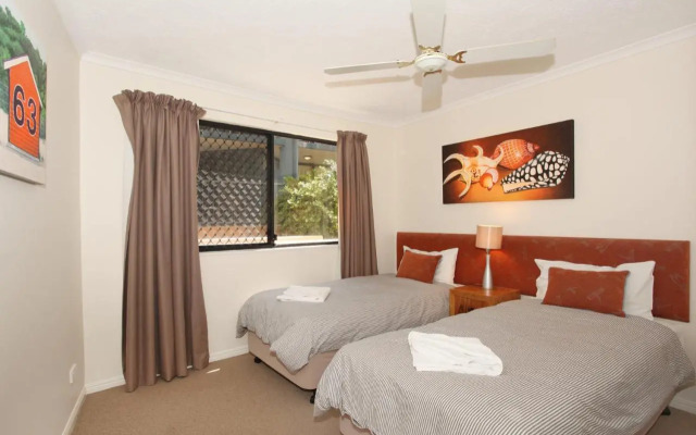 Unit 2 'The Rocks', Coolum Beach