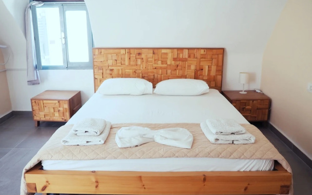 Leon Lux Apartments