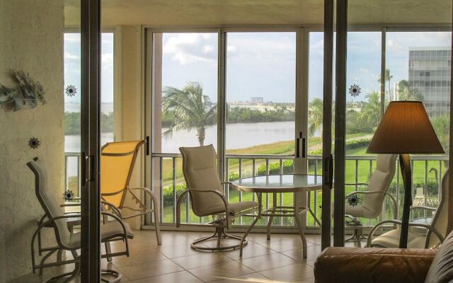 Creciente 313N by RedAwning