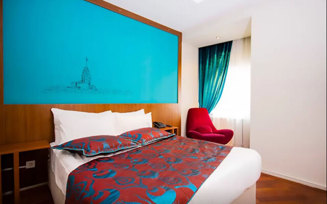 Pera City Suites