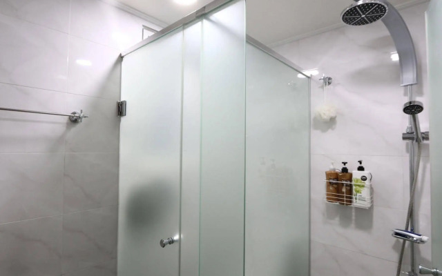 Blue Boat Hostel Myeongdong