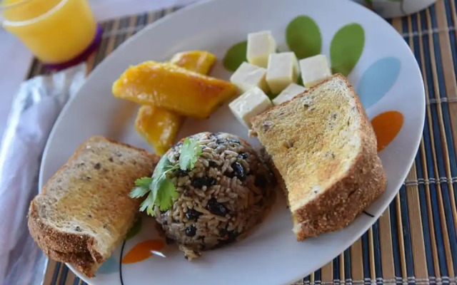 Puerto Carrillo Sunset B&B