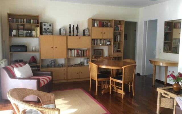 AGIA PARASKEVI appartement près du métro