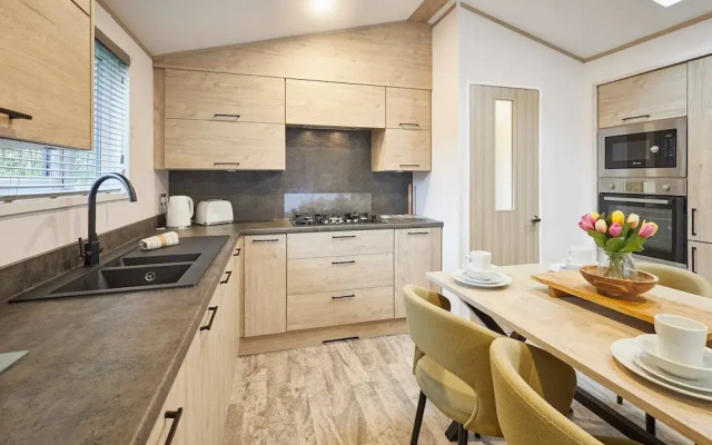 Host Stay Wag Tail Lodge