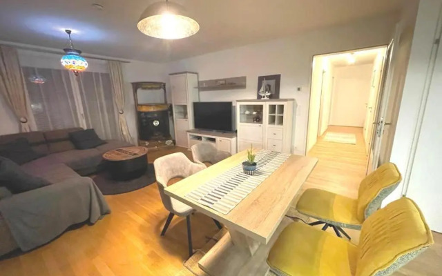 Lovely 3 rooms apartment viena