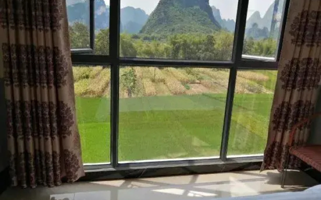 Daxin Mingxuan Green Leaf Farmhouse