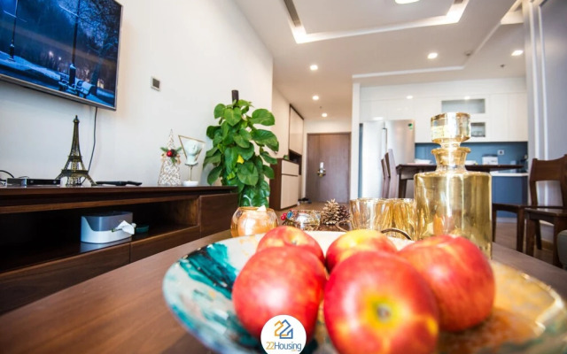 Luxury Apartment at VinHomes Metropolis
