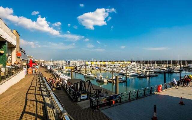 Rethink Living - Luxury Brighton Marina