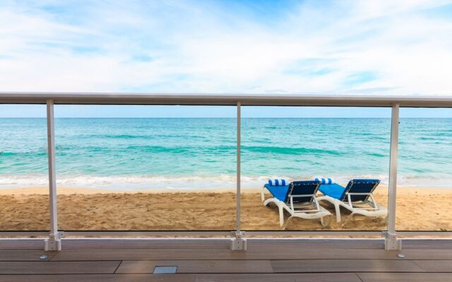 Travellers Beach Resort