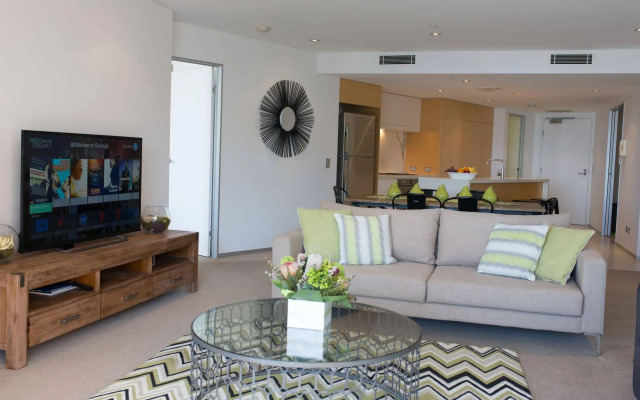 Ambience on Burleigh Beach