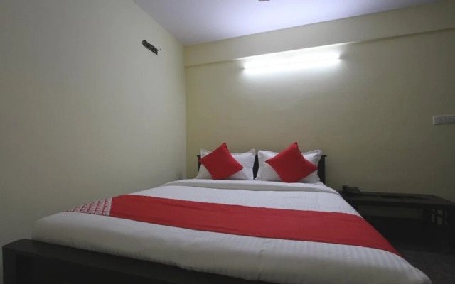 Manikya Residency By OYO Rooms