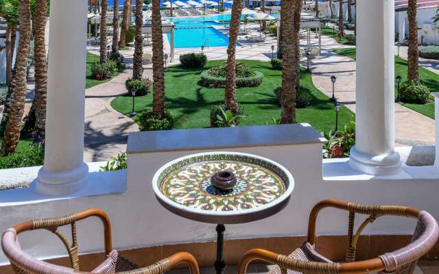 Jaz Fanara Resort & Residence