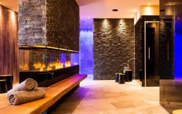 Mountain Spa Residences