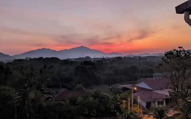 Stunning Sunset View High Speed Fibre Furnished