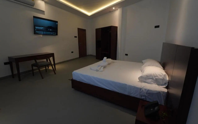 Shalom Home stay