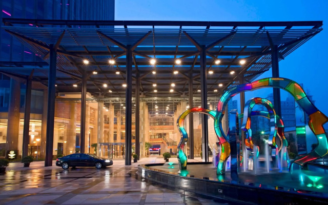 Sheraton Grand Shanghai Pudong Hotel & Residences