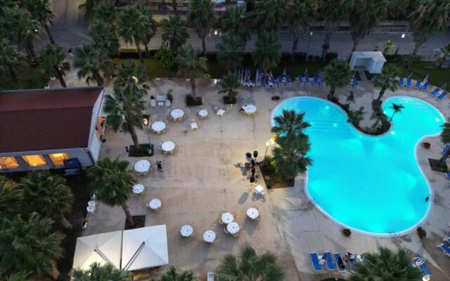 Prince Franklyn Hotel