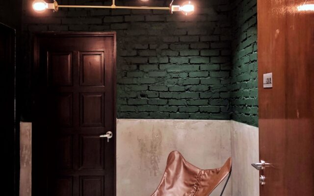 Wong's Homestay at Regalia Residence