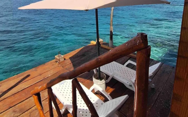 San Blas Private Over-the-Water Cabin