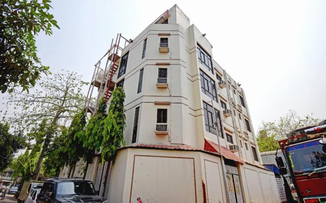 OYO 79850 Flagship Majestic Inn