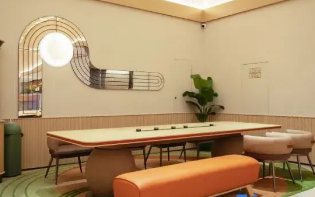Orange Hotel (Weihai Railway Station Hanlefang)
