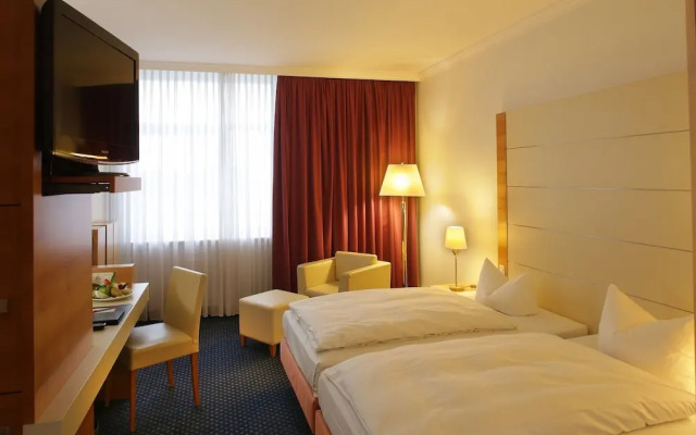 La Strada Hotel