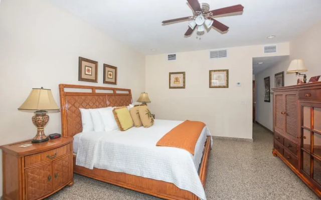 Lawson Rock - Seahorse 105 2 Bedroom Condo by RedAwning