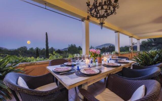 Can Punxa Dalt - Traditional Villa with Heatable Pool